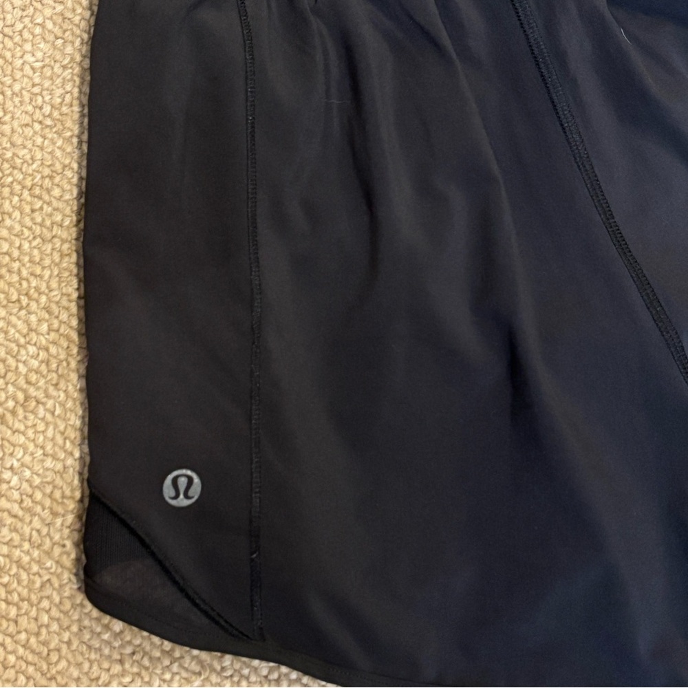 Lululemon Black Hotty Hot High-Rise Lined Short 4" - Picture 8 of 8